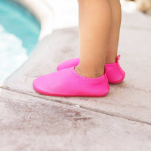 Load image into Gallery viewer, Pink Water Socks